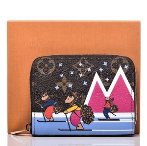 LOUIS VUITTON
Monogram Bears Xmas Zippy Coin Purse